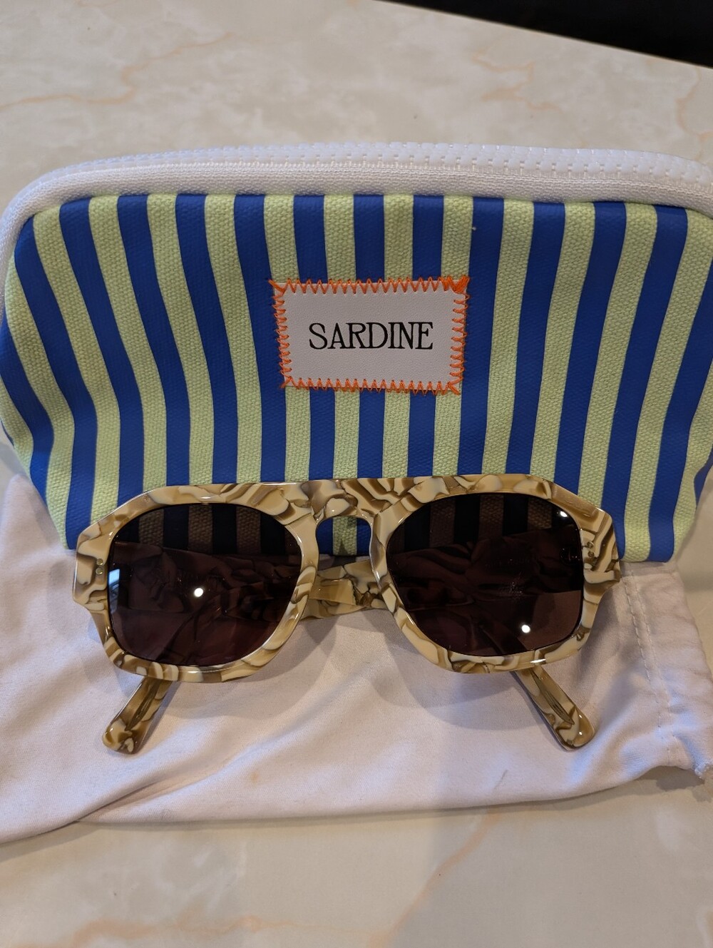 Sardine Sunglasses - Louie In Nouget